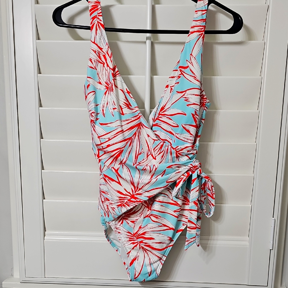 Vince Camuto SWIM